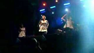 The Pipettes - Because It&#39;s Not Love (Live)