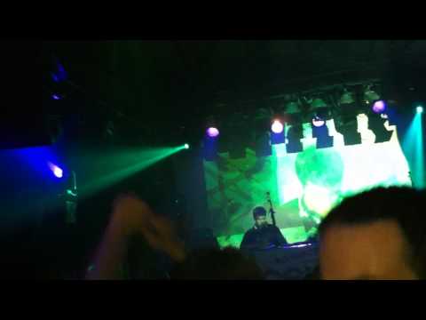 Benjamin Vial @ Nouveau Casino, Paris - 29/10/10 (8)