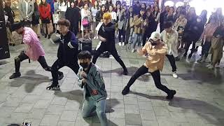 [킹덤즈☆KINGDOMS]데뷔곡☆HOLD UP☆ 홍대버스킹 20180418수 [HONGDAE KPOP STREET DANCE]
