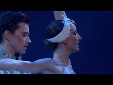 White Swan Pas de deux - J'aime Crandall, Alban Lendorf, Royal Danish Ballet