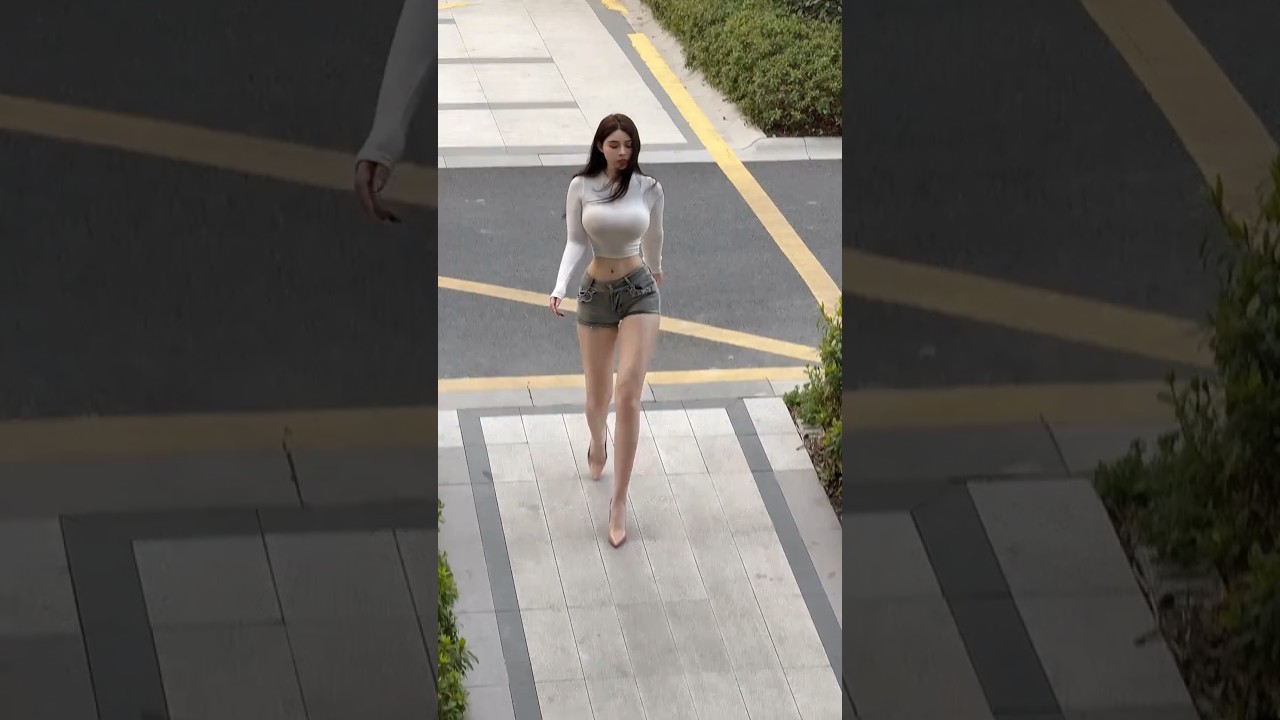 beautiful girl street fashion outfits style #tiktok #chinesefashion #mejoresstreetfashion #shorts