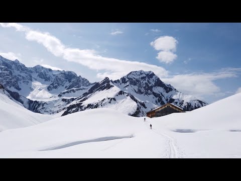 Skitouren Bregenzerwald: Abwechslungsreiche Rundwandertour Schröcken - Auenfeld - Juppenspitze