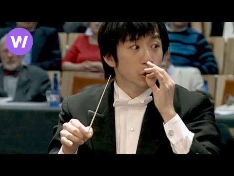 Who is the best conductor? A special competition on the art of conducting