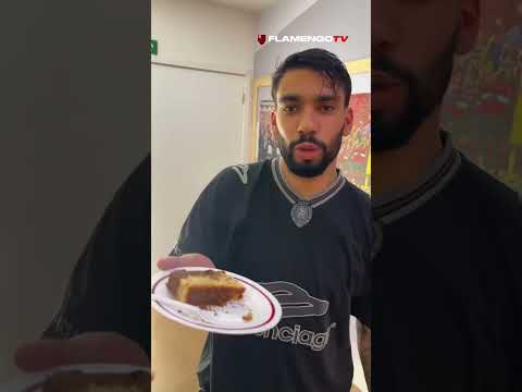 ESSE PEQUENO TORCEDOR DO FLAMENGO É MUITO FÃ DO PAQUETÁ!! 🥰🔴⚫ #shorts