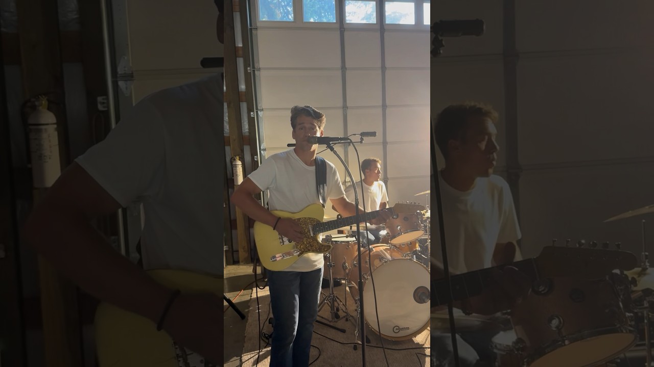 Promotional video thumbnail 1 for The Dirty White T-Shirt Boys