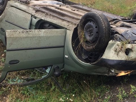 Autoturism răsturnat pe  DN 14 județul Sibiu | novatv.ro