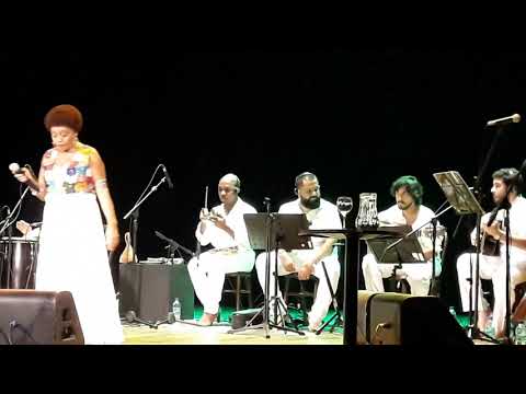 Glória Bomfim - Canto pra Oxumaré (Paulo César Pinheiro)