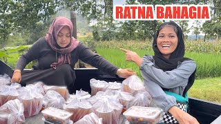 Download lagu RATNA YG TINGGAL DI TENGAH HUTAN BAHAGIA SEKALI SAAT DIAJAK BUKBER BARENG SANTRI DIMUSHOLA AZAWAJALA mp3
