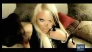 Suzie McNeil - Hung Up [Offical Music Video]