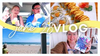 JUNE 28 VLOG | reading a spark of light, sushi lunch date + seeing jurassic world