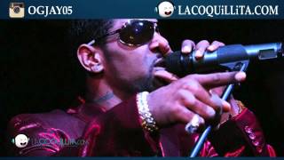 Un Tro De Gente Lyrics English Translation