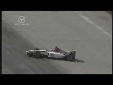F1 Car v Powerboat v Superbike - Features