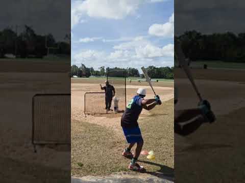 WE TURNING UP. #baseball #music #baseballszn #summeronshorts