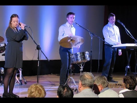 AT BAND - Dievčatko krásne