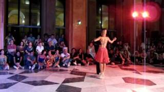 498 Rosso Tangofestival 2010 Cagliari Sardinien Sebastian Arce y Mariana Montes