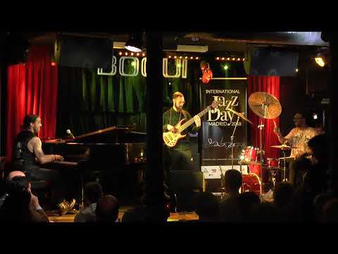 CAMERON GRAVES / Bogui Jazz, 26 de abril de 2018 / "Satania Our Solar System"