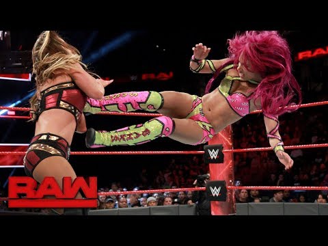 Sasha Banks Says Stone Cold Steve Austin Once “Slid Into Her DMs”