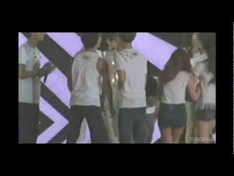 120804 SM Town Tokyo Ending ♥ (SeKai) Sehun Kai Moment