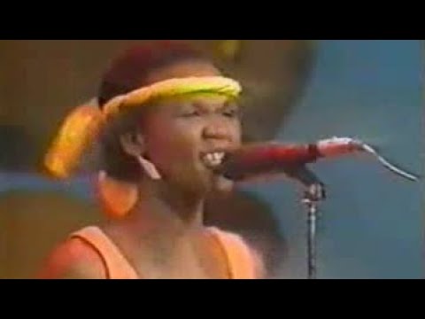 Sipho 'Hotstix' Mabuse - Jive Soweto (HQ Video & Audio)