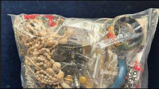 Ebay £40 Job Lot | MYSTERY JEWELLERY UNBAGGING | Nice Vintage And A Touch Of GOLD!