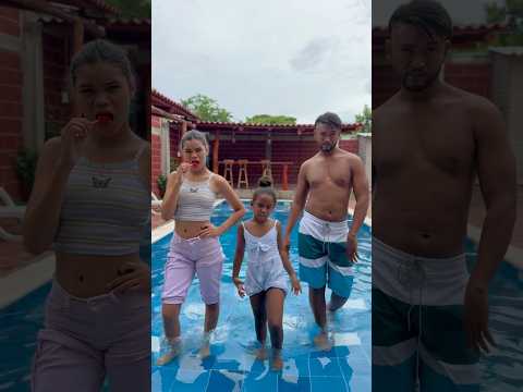 Mis amigas y yo somos chicas malas #viralshorts #comedydrama #humor