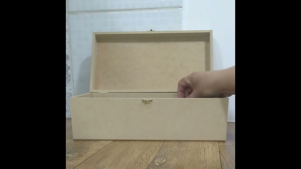 VIDEO CAIXA ESMALTE, BATON E OLEO ESSENCIAL