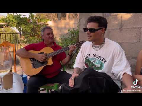 Abraham Mateo cantando : “Hoy tengo ganas de ti”