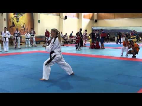 2015 World Taekwondo Championships Cassie Oury Yoo Sin 1