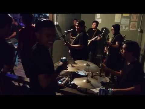 Pyred - Bujang Runggu Ensing (P.O.M Bar 2019)