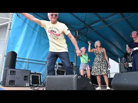 #highwaytohell #acdc reprise par #Voodoo doctors et les Voodettes sur scène