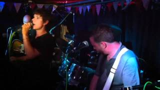 Blue Zoo Cry Boy Cry - Live at Ginglik Shepherds Bush