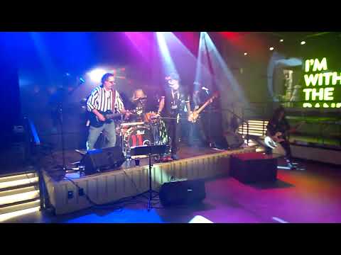 SOE covering She La by 54/40 at The Rec Room 20171028