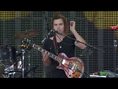 Ian Mellencamp - hEaDsOuNd (Live at Farm Aid 2016)