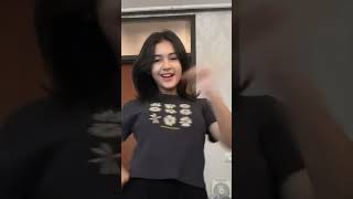 Download lagu Tik Tok Sandrinna Michelle mp3