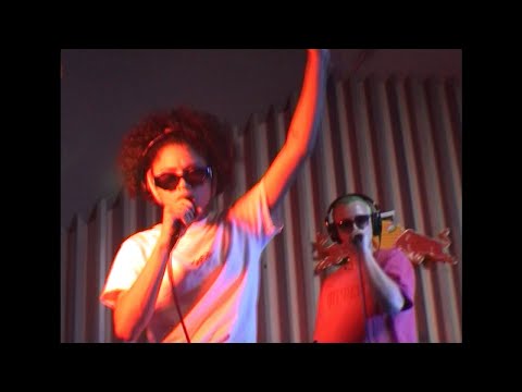 YAEL & Loop -  Schüsse (Livesession @ Red Bull Music Studios Berlin) | 2020