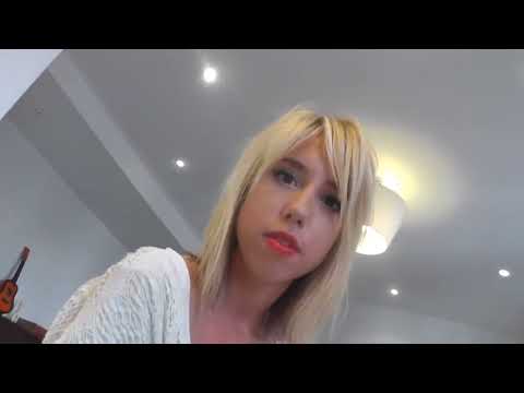 Giantess Unaware