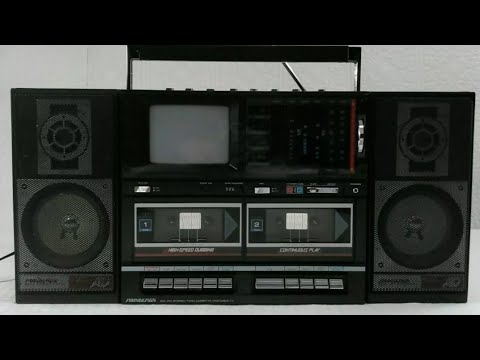 Taking apart a vintage Boom Box Radio. eBay Flipping