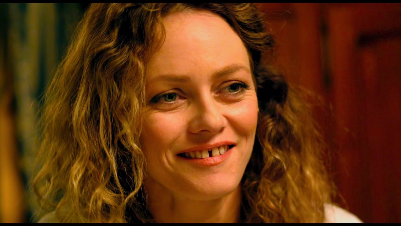 Frost – New clip as shot (1/3) official from Cannes