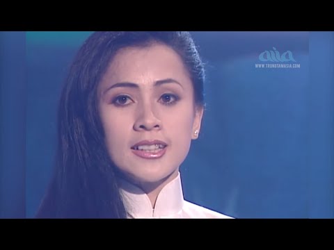 Thể hiện bởi Yến Phương