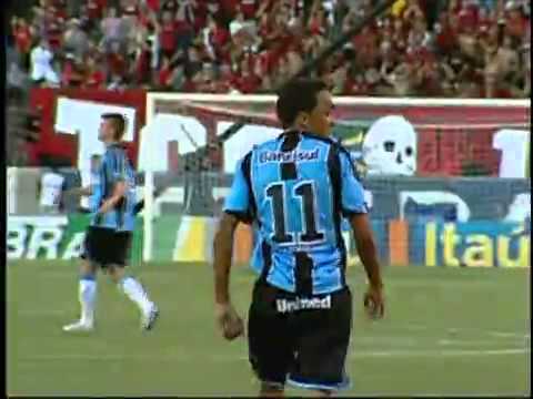 Melhores momentos de Grêmio 3 x 1 Atlético - PR, pela 36° rodada do Brasileirão 20010