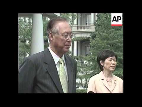Singapore PM meets with Bush and Powell
