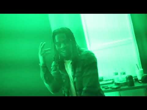 ThaVividWay Episode 1 “FeeqChapo Studio Vibes” Road To F.A.W Tha Mixtape