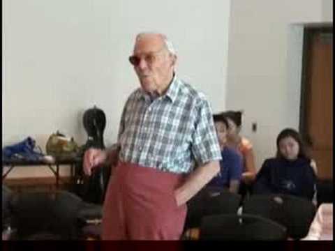 Cellist Orlando Cole, 99, teaches his art