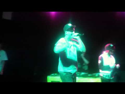 Lariken feat. Kimmy Hale - Walk Away