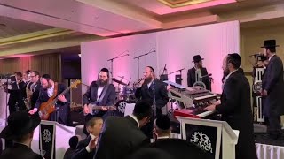 האהוב שרגה גשטטנר U"H, שרים בחתונה. שראג' נלקח מאיתנו, במפעל המרון