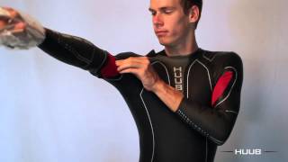 HUUB Design wetsuit fitting video