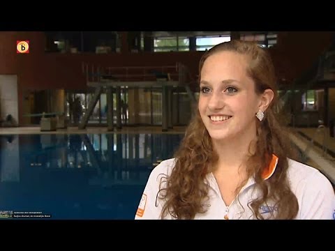 Anouk Horrevorts 'een beetje zenuwachtig' voor WK synchroonzwemmen