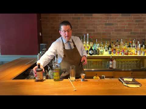 Swizzle Dizzle Geschizzle - Chartreuse mit Würzholz und Falernum richtig in Stimmung bringen