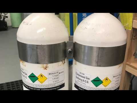 Testing Diving Cylinders At Scuba Tech