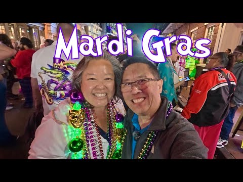 2026 NEW ORLEANS MARDI GRAS | Beads, Bands, Foods and Floats!!